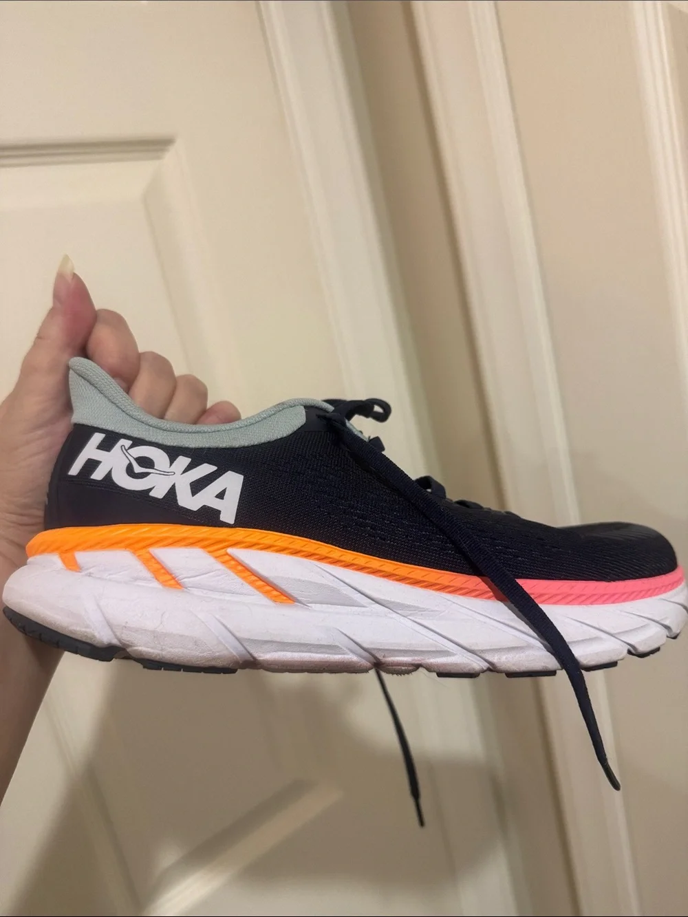 Hoka/Women's Navy Running Shoes with Mint Collar and Coral Trim/7.5/LIKE NEW!